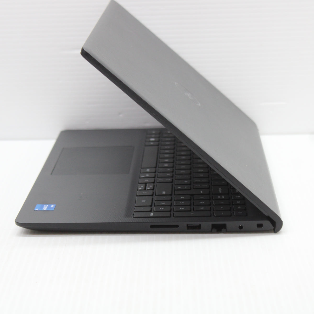 Dell Vostro i5 Laptop 3510 15 in 8GB RAM 512GB NVMe SSD Intel 1135G7 Windows 11
