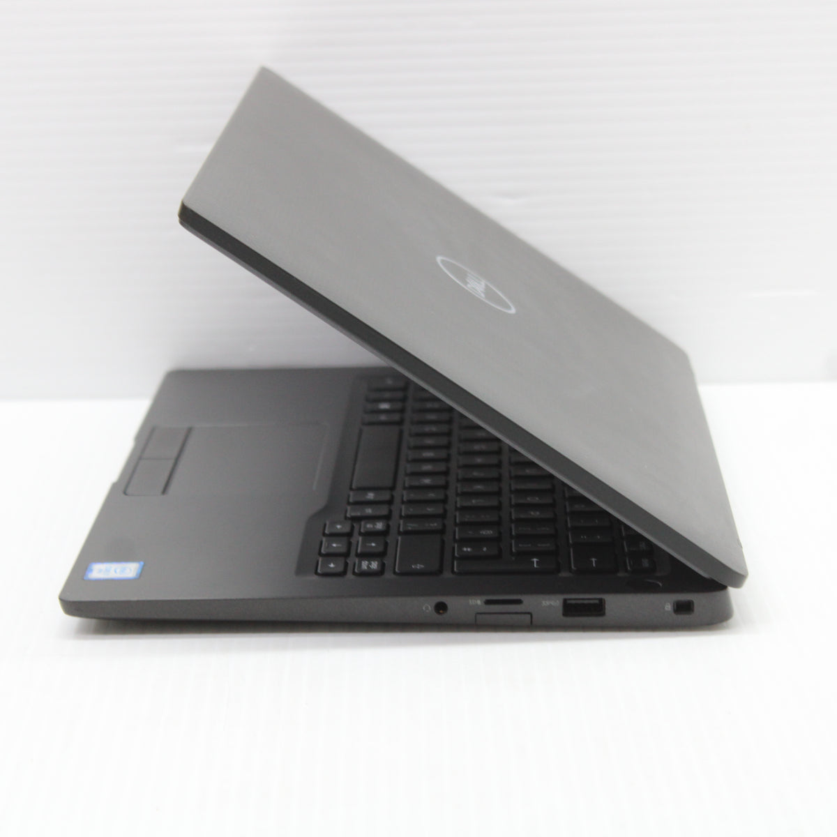 Dell Latitude i7 Laptop 7400 14 inch 16GB RAM 500GB SSD Intel 8665U Windows 11