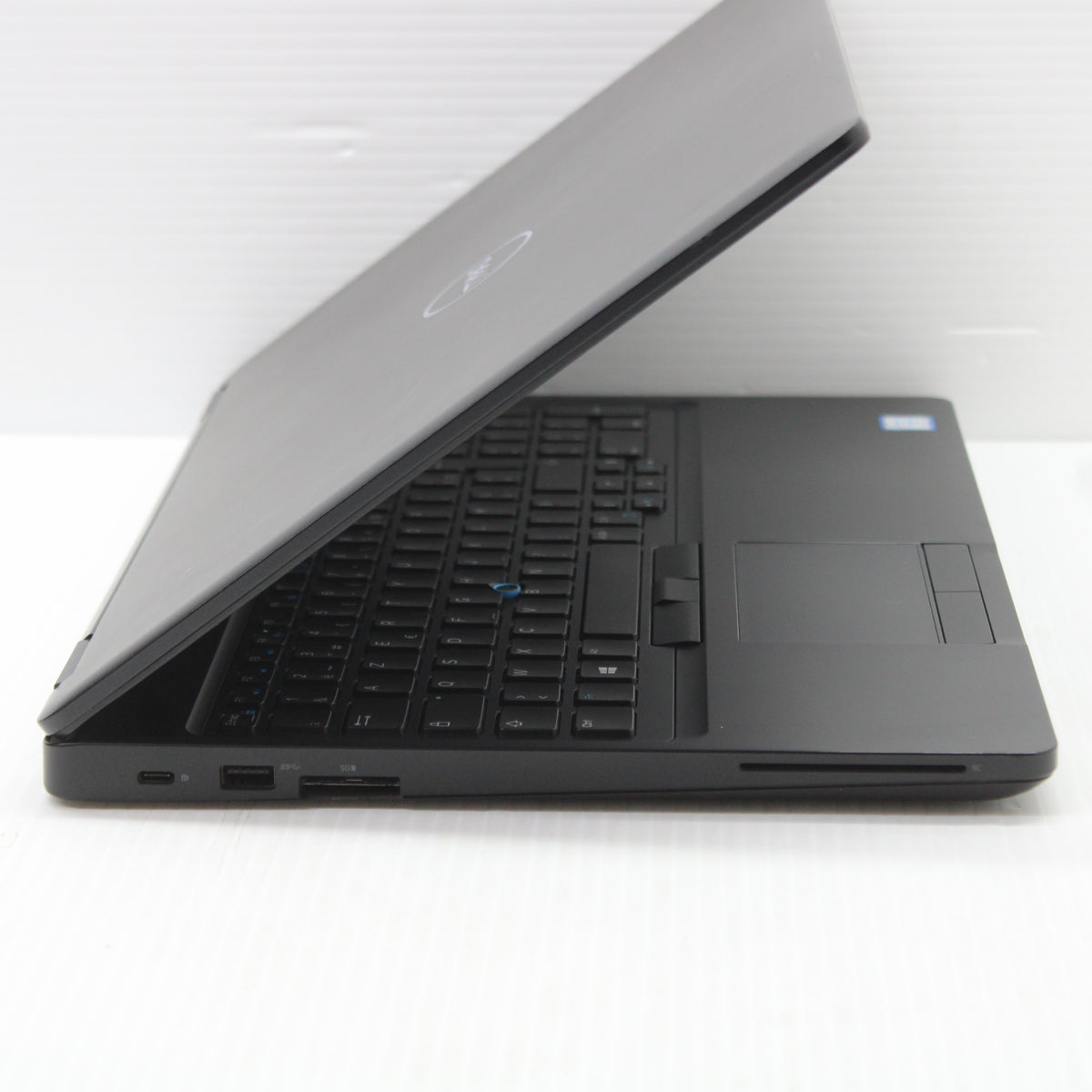 Dell Latitude i5 Laptop 5590 15.6 in 8GB RAM 256GB SSD Intel 8350U Windows 11