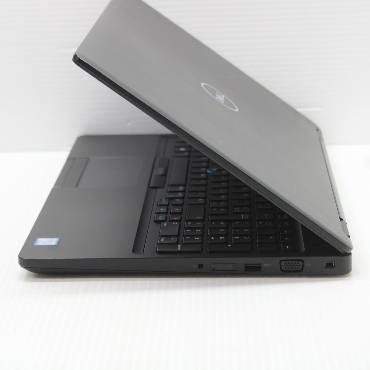 Dell Latitude i5 Laptop 5590 15.6 in 8GB RAM 256GB SSD Intel 8350U Windows 11