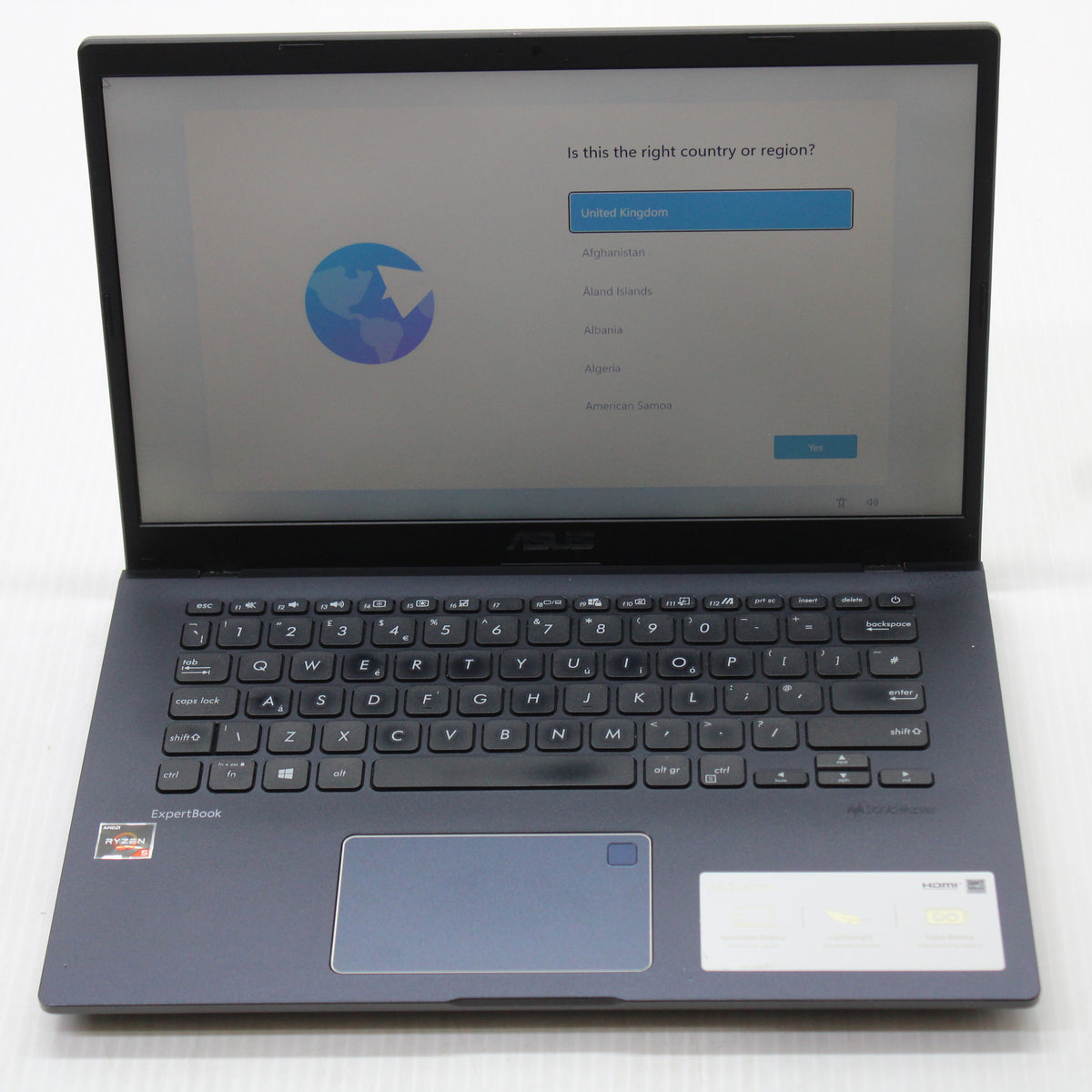 ASUS ExpertBook Ryzen 5 Laptop P1410CD 14 inch 8GB RAM 256GB NVMe SSD AMD 3500U