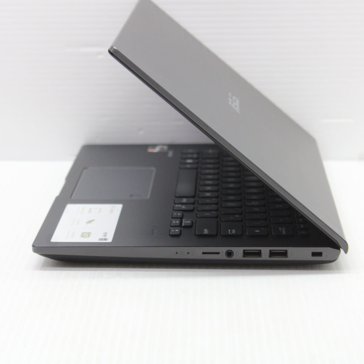 ASUS ExpertBook Ryzen 5 Laptop P1410CD 14 inch 8GB RAM 256GB NVMe SSD AMD 3500U