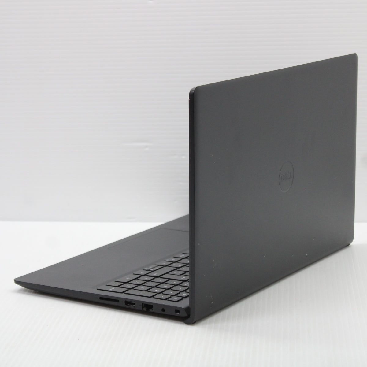 Dell Vostro i5 Laptop 3510 15 in 8GB RAM 256GB NVMe SSD Intel 1135G7 Windows 11