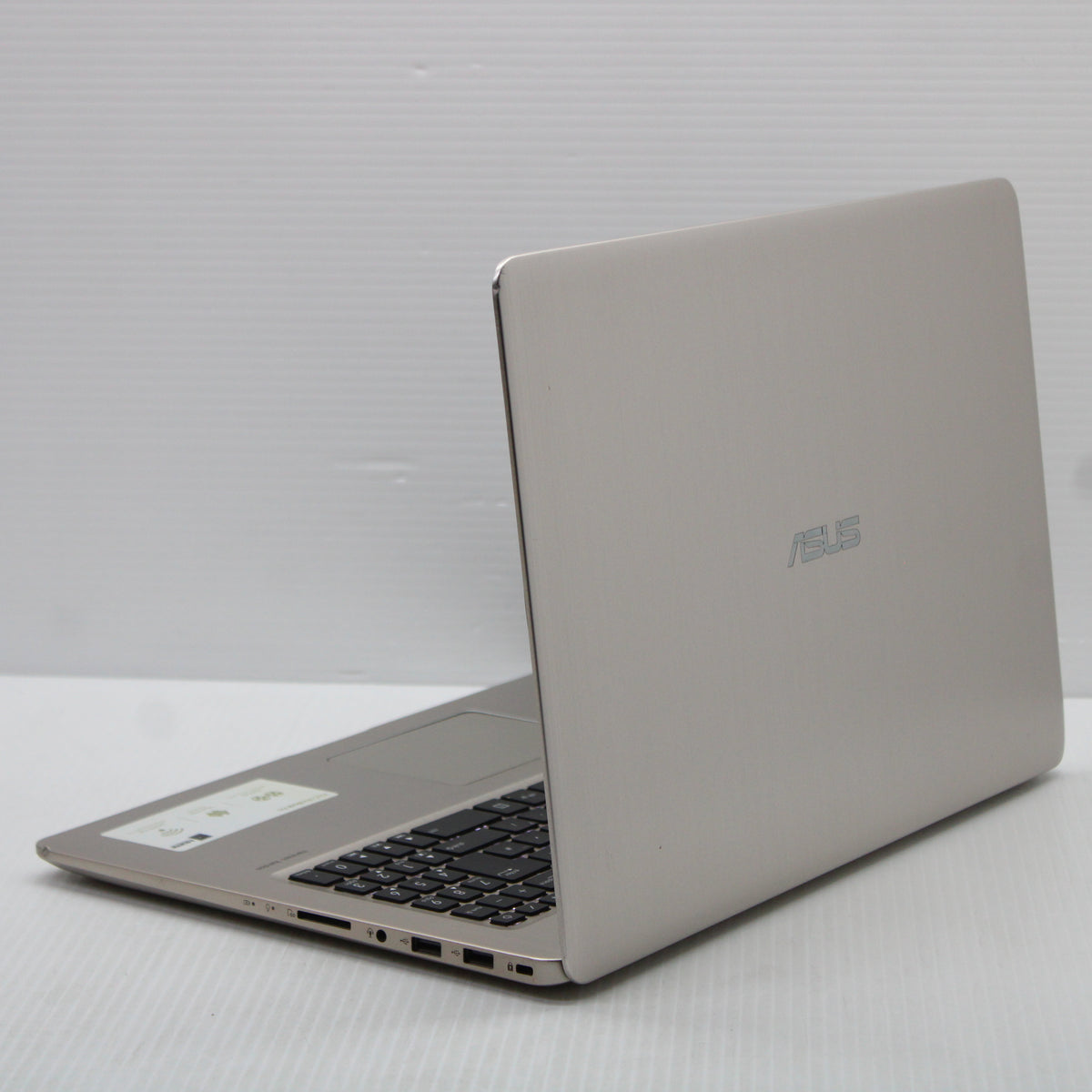 ASUS VivoBook Pro i7 Laptop 15.6 inch 16GB RAM 500GB SSD Intel 7700HQ GTX 1050