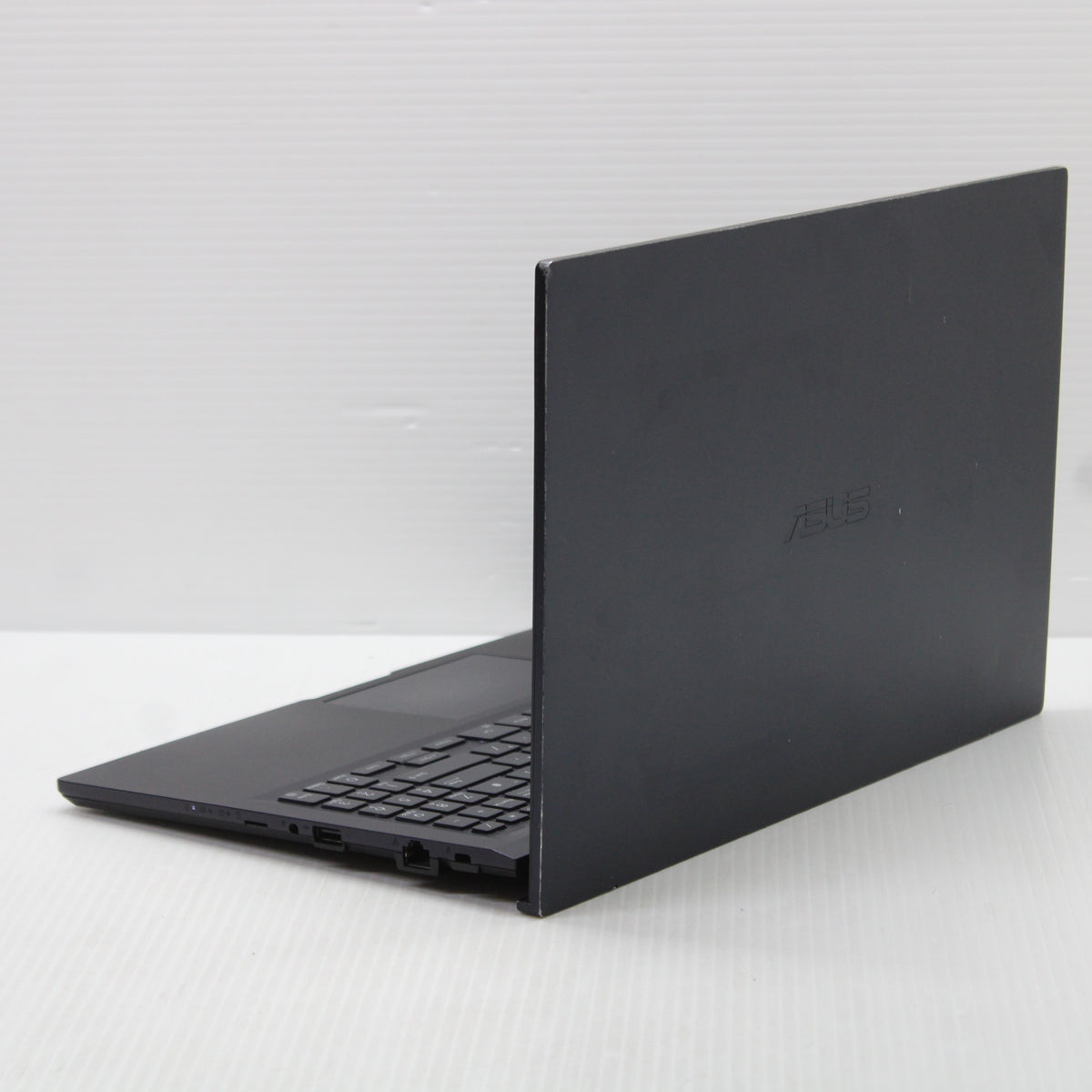 ASUS ExpertBook B1500CEAEY_B1500CEAE Laptop 15.6 inch 8GB RAM 256GB NVMe SSD i3-1115G4 WiFi Windows 11 Pro