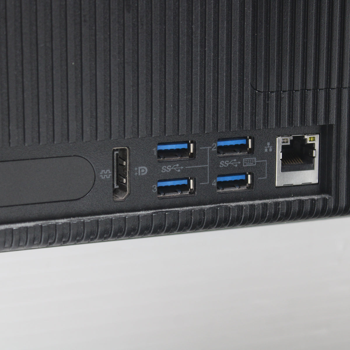 Lenovo ThinkCentre i7 AIO PC M820z 21.5 in Touch 16GB RAM 512GB NVMe Intel 8700
