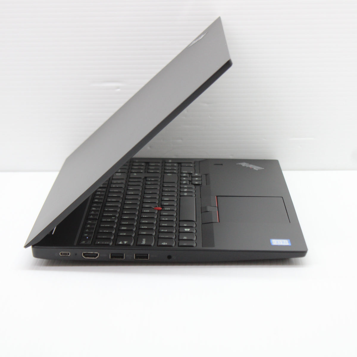 Lenovo ThinkPad i5 Laptop E590 15.6 in 8GB RAM 256GB NVMe Intel 8265U Windows 11