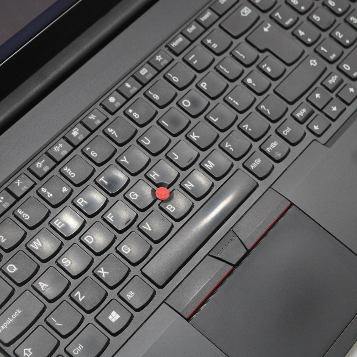 Lenovo ThinkPad i5 Laptop E580 15.6 in 8GB RAM 250GB SSD Intel 8250U Windows 11