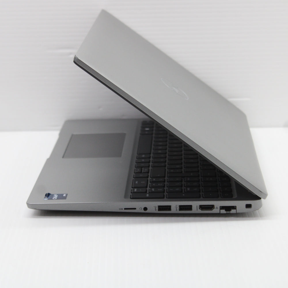 Dell Precision i5 Laptop 3570 15.6 in 8GB RAM 256GB NVMe Intel 1235U Windows 11