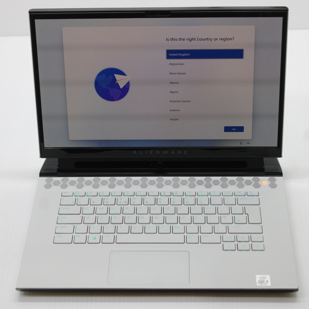 Alienware M15 R3 i7 Laptop 4K OLED 32GB RAM 512GB NVMe 10980HK RTX 2080 Super