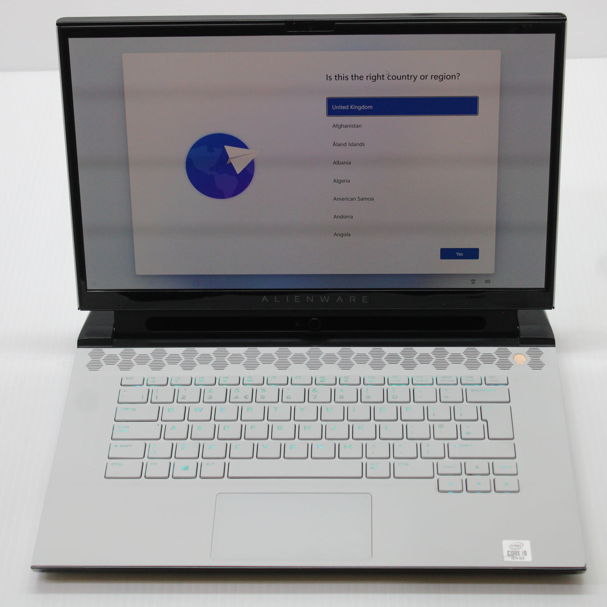 Alienware M15 R3 i7 Laptop 4K OLED 32GB RAM 512GB NVMe 10980HK RTX 2080 Super