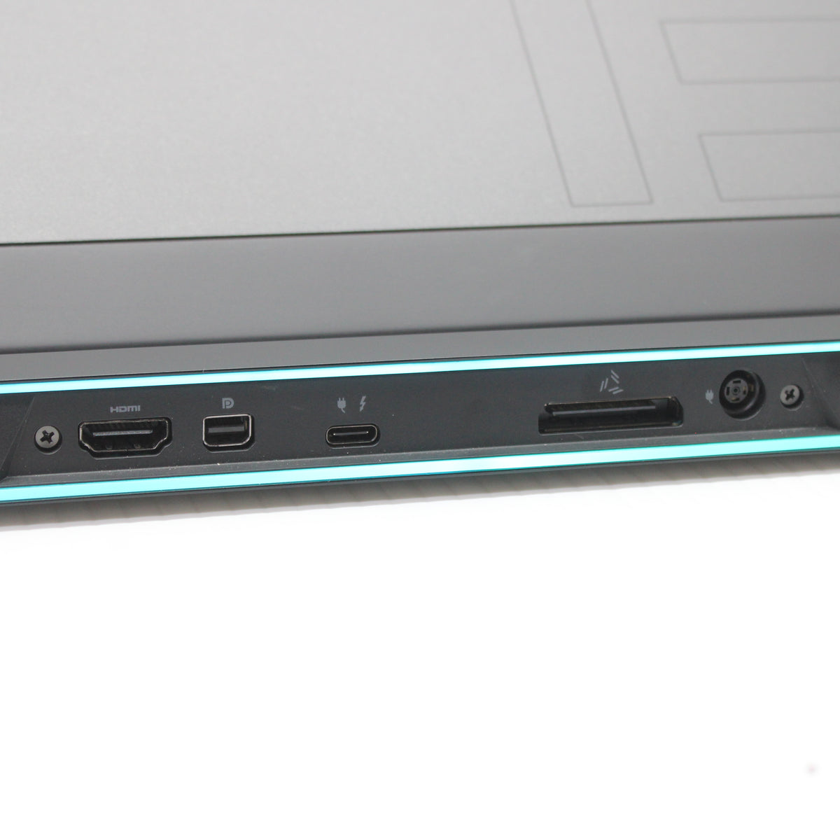 Alienware M15 R4 Laptop 15.6 inch 32GB RAM 1TB NVMe SSD i9-10980HK NVIDIA GeForce RTX 3080 Laptop GPU 8GB WiFi Windows 11 Pro