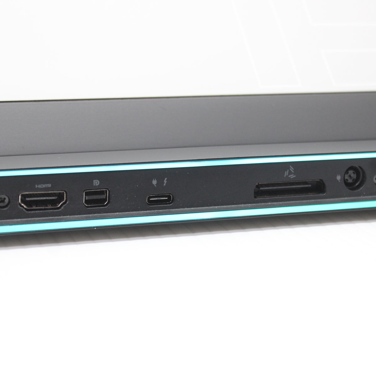 Alienware M15 R4 i9 Laptop 15.6 in 4K OLED 32GB RAM 2TB NVMe 10980HK RTX 3080