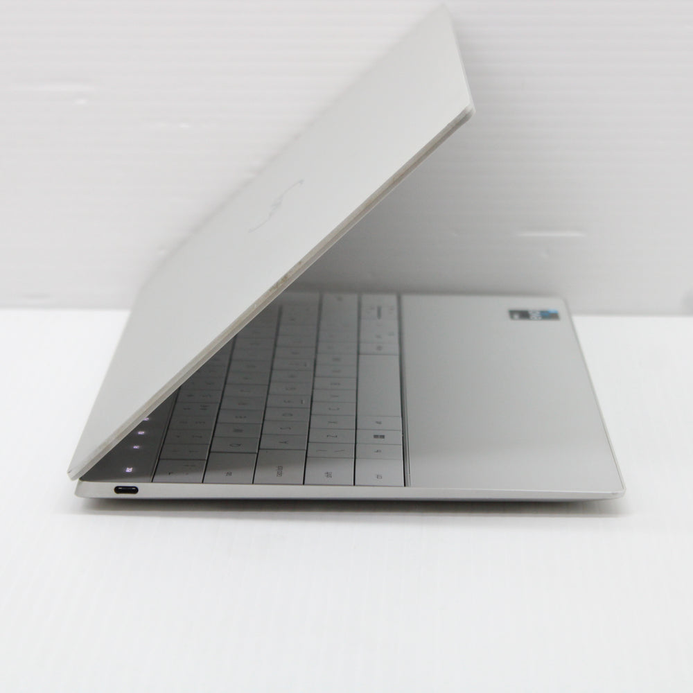 Dell XPS i7 Laptop 9320 13 in 32GB DDR5 RAM 1TB NVMe SSD Intel 1260P Windows 11