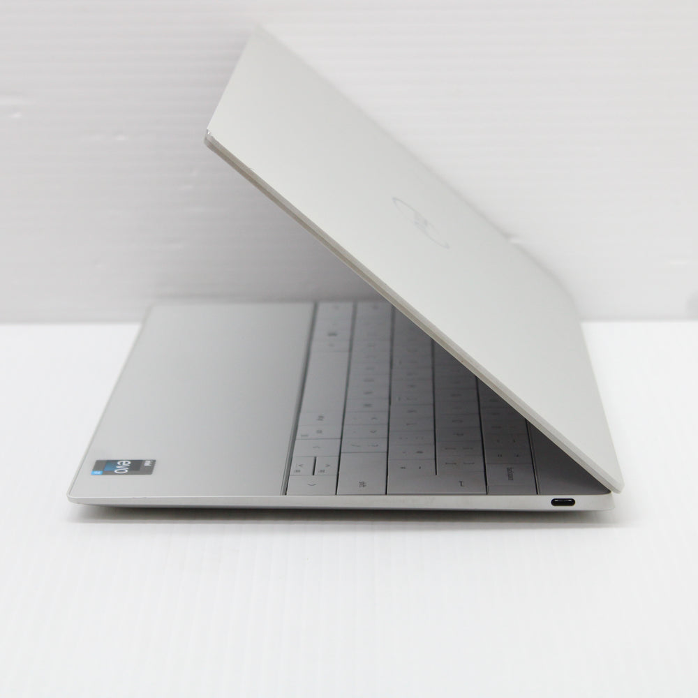 Dell XPS i7 Laptop 9320 13 in 32GB DDR5 RAM 1TB NVMe SSD Intel 1260P Windows 11