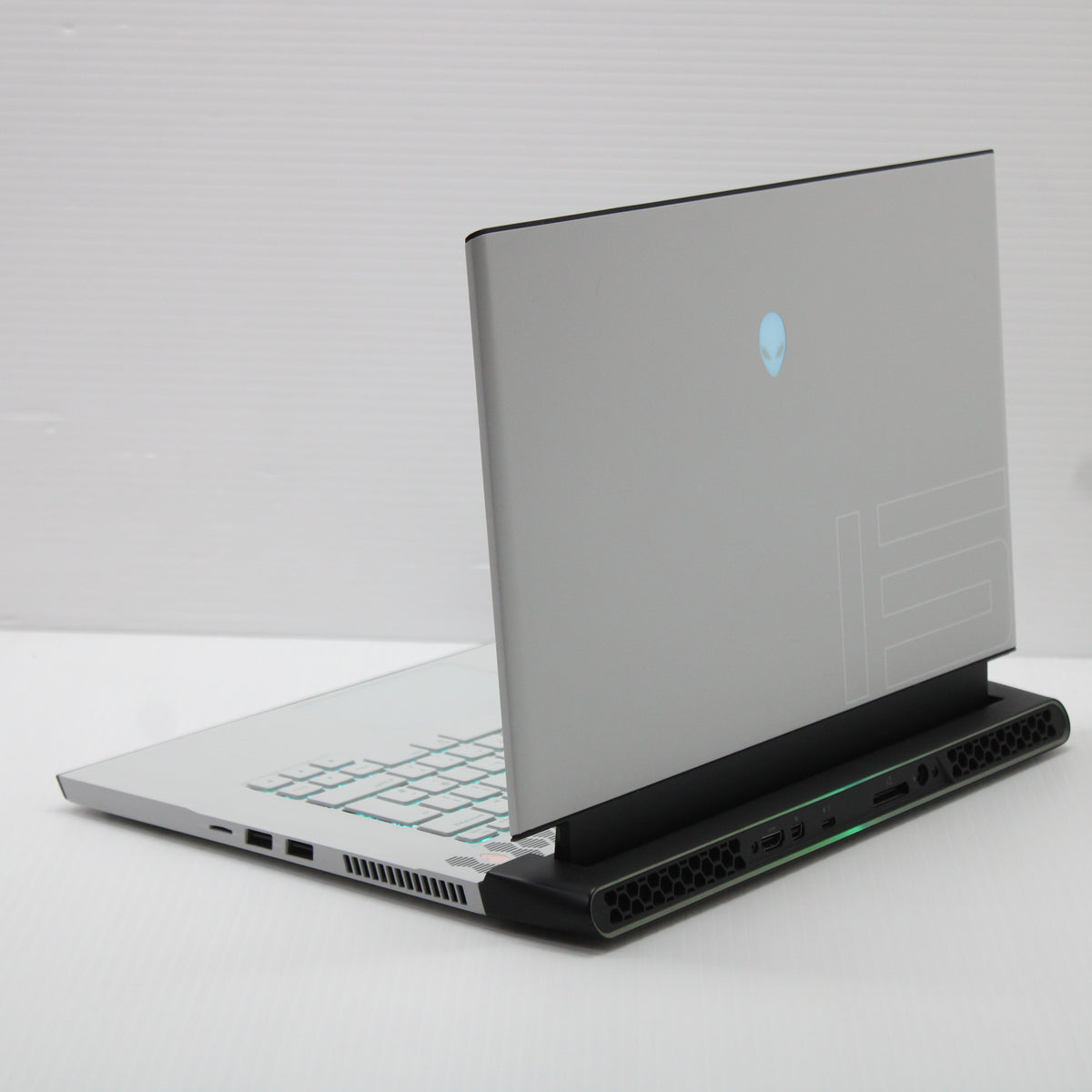 Alienware M15 R4 i9 Laptop 15.6 in 4K OLED 32GB RAM 2TB NVMe 10980HK RTX 3080