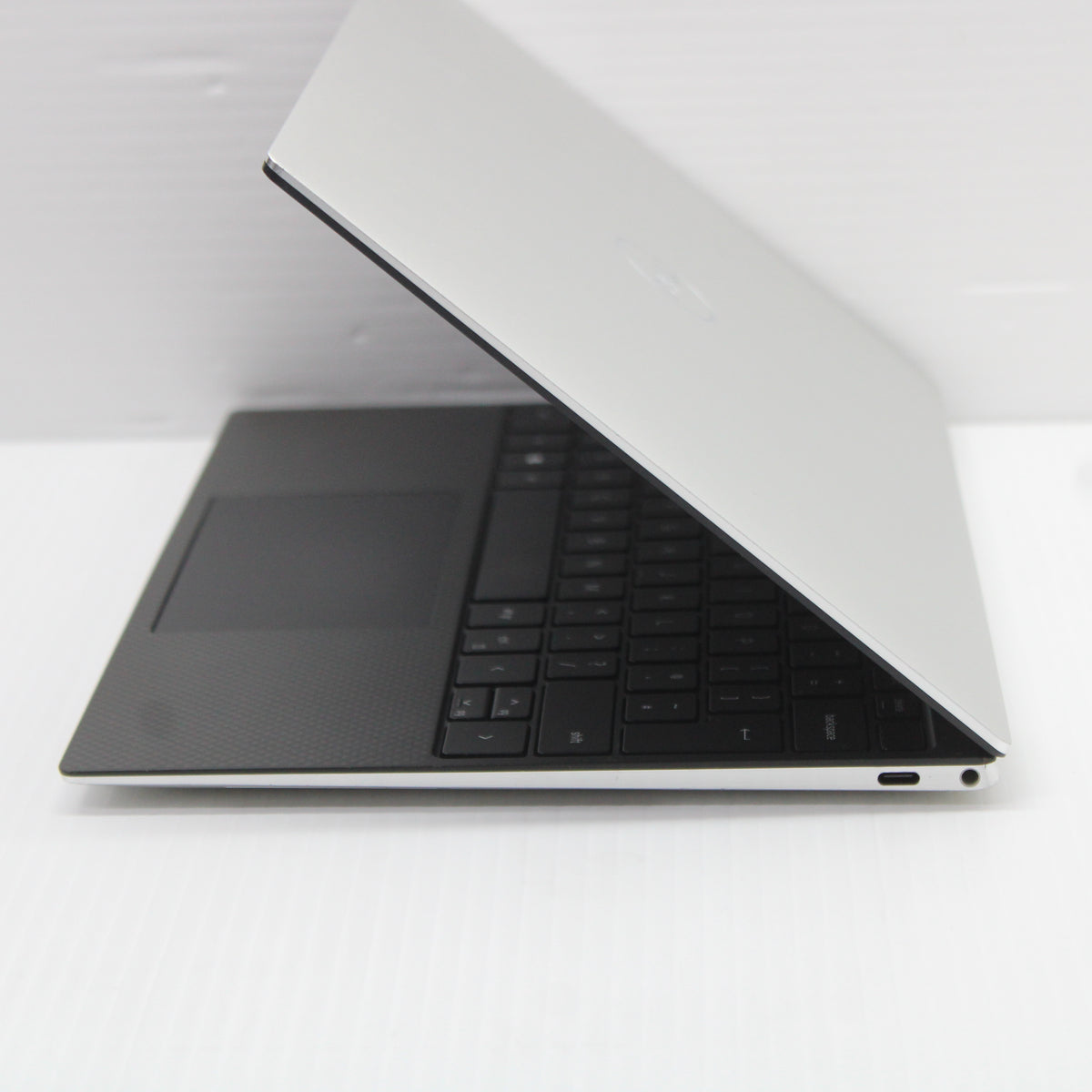 Dell XPS i7 Laptop 9310 13.3 in 16GB RAM 1TB NVMe SSD Intel 1185G7 Windows 11