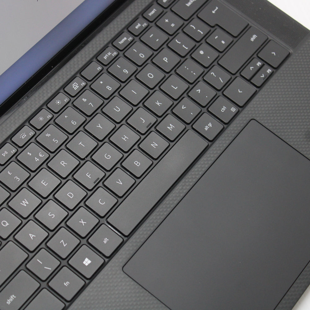 Dell Precision i7 Laptop 5560 15.6 in 32GB RAM 1TB NVMe Intel 11850H Windows 11