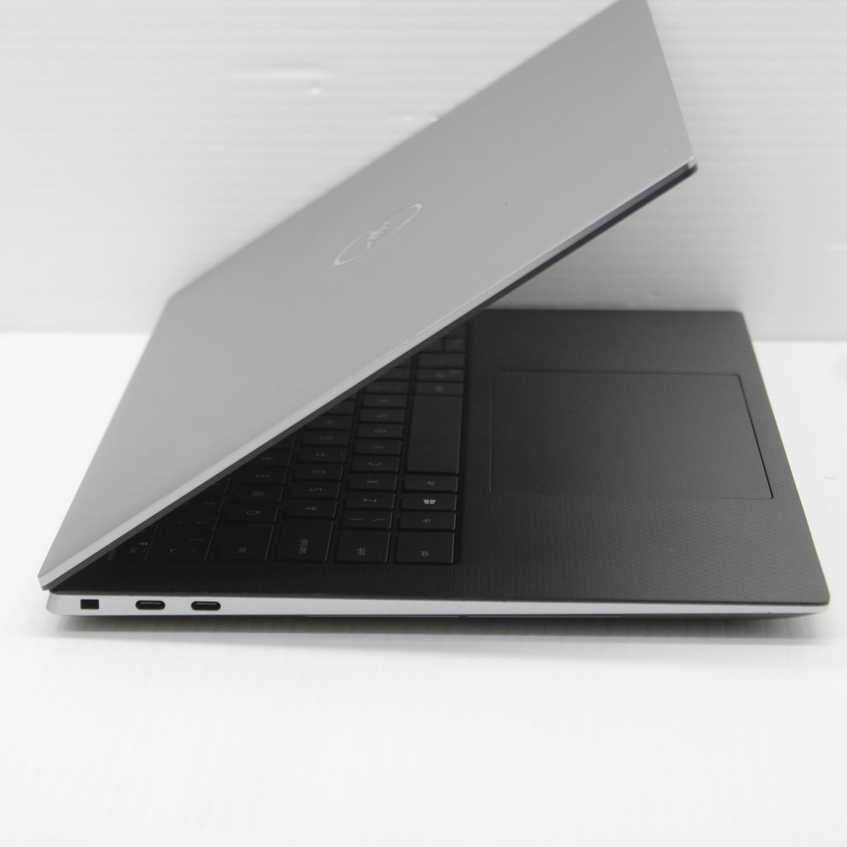 Dell Precision i7 Laptop 5560 15.6 in 32GB RAM 1TB NVMe Intel 11850H WIndows 11