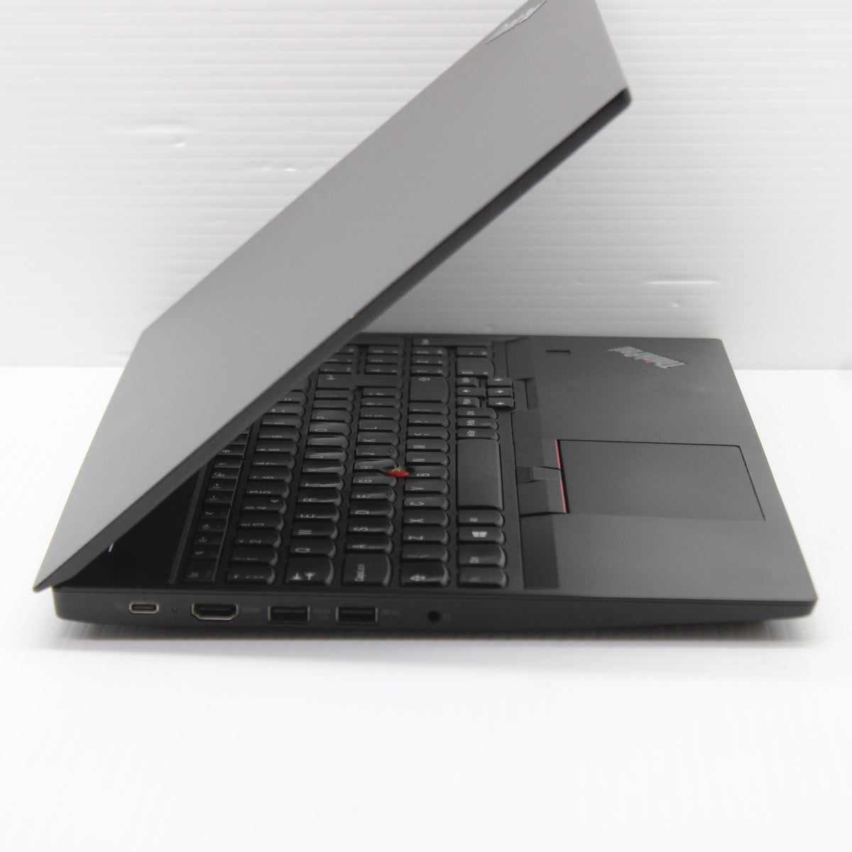 Lenovo ThinkPad i5 Laptop E590 15.6 in 8GB RAM 256GB NVMe Intel 8265U Windows 11