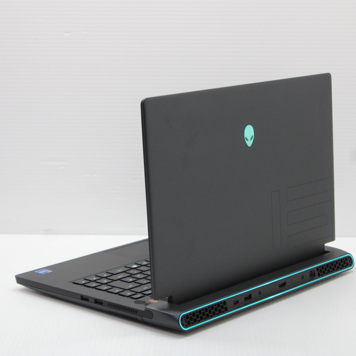 Alienware M15 R7 i7 Laptop 15 in 64GB DDR5 RAM 2TB NVMe Intel 12700H RTX 3080 Ti