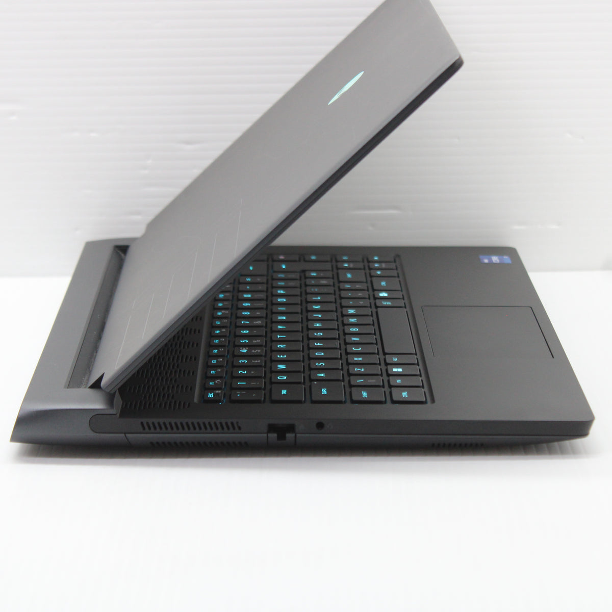 Alienware M15 R7 i7 Laptop 15 in 64GB DDR5 RAM 2TB NVMe Intel 12700H RTX 3080 Ti