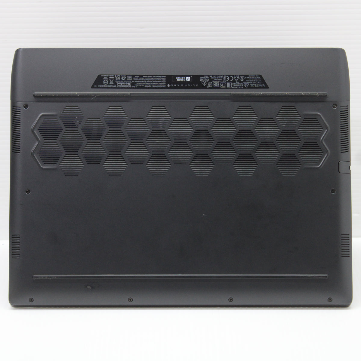 Alienware M15 R5 Ryzen 9 Laptop 15.6 in 32GB RAM 512GB NVMe AMD 5900HX RTX 3070