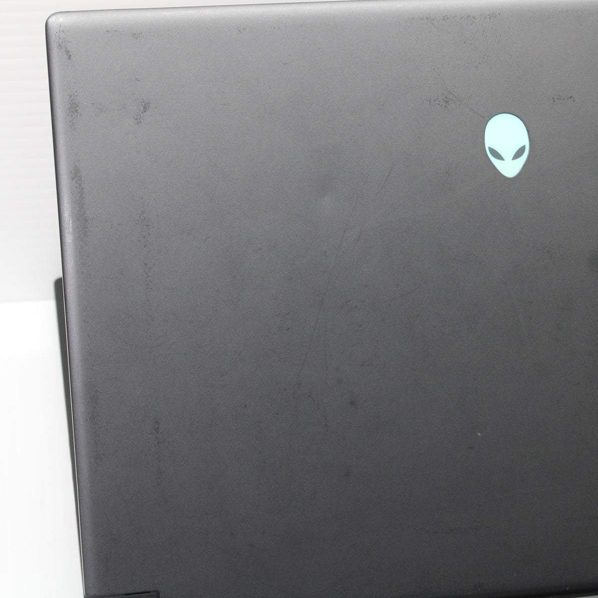 Alienware M15 R5 Ryzen 9 Laptop 15.6 in 32GB RAM 1TB NVMe AMD 5900HX RTX 3070