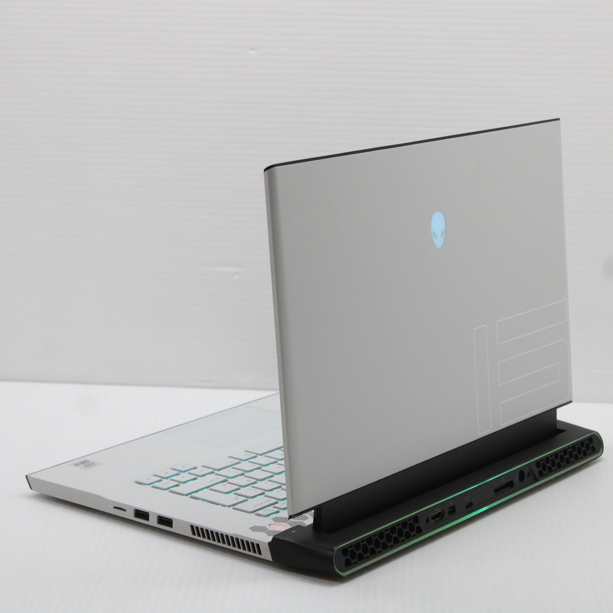 Alienware M15 R4 i9 Laptop 15.6 in 4K OLED 32GB RAM 2TB NVMe 10980HK RTX 3080