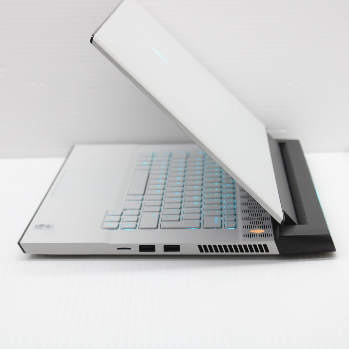 Alienware M15 R3 i9 Laptop 4K OLED 32GB RAM 2.5TB NVMe 10980HK RTX 2080 Super