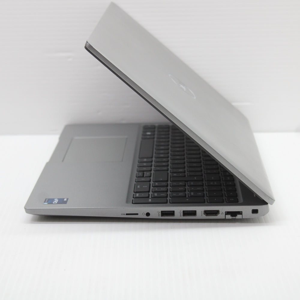 Dell Precision i5 Laptop 3570 15.6 in 8GB RAM 256GB NVMe Intel 1235U Windows 11