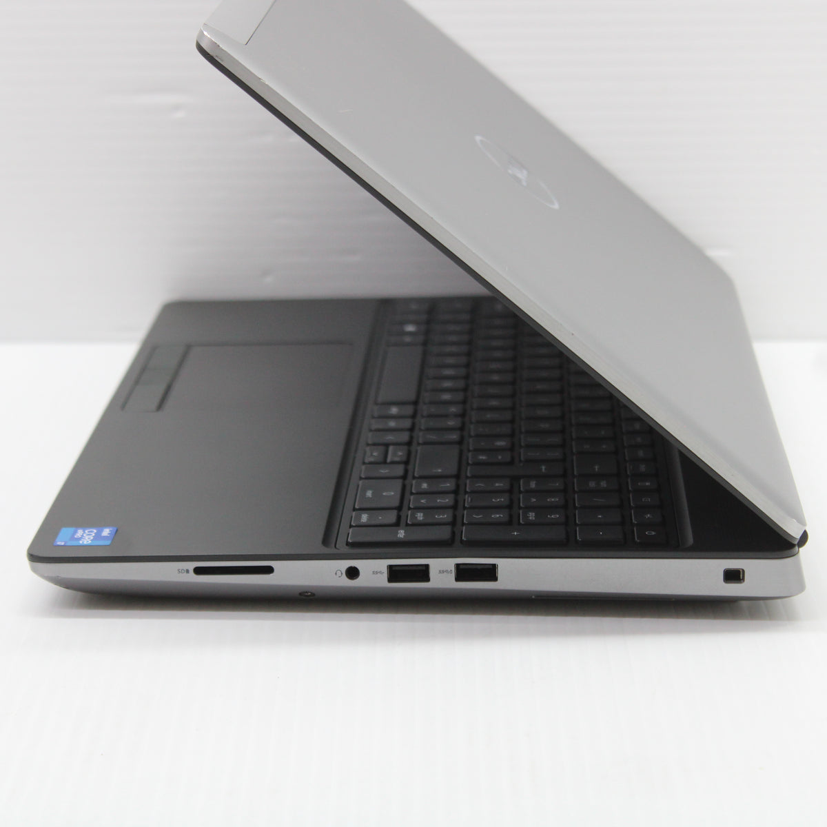 Dell Precision i7 Laptop 7560 15.6 in 16GB RAM 512GB NVMe Intel 11850H RTX A2000