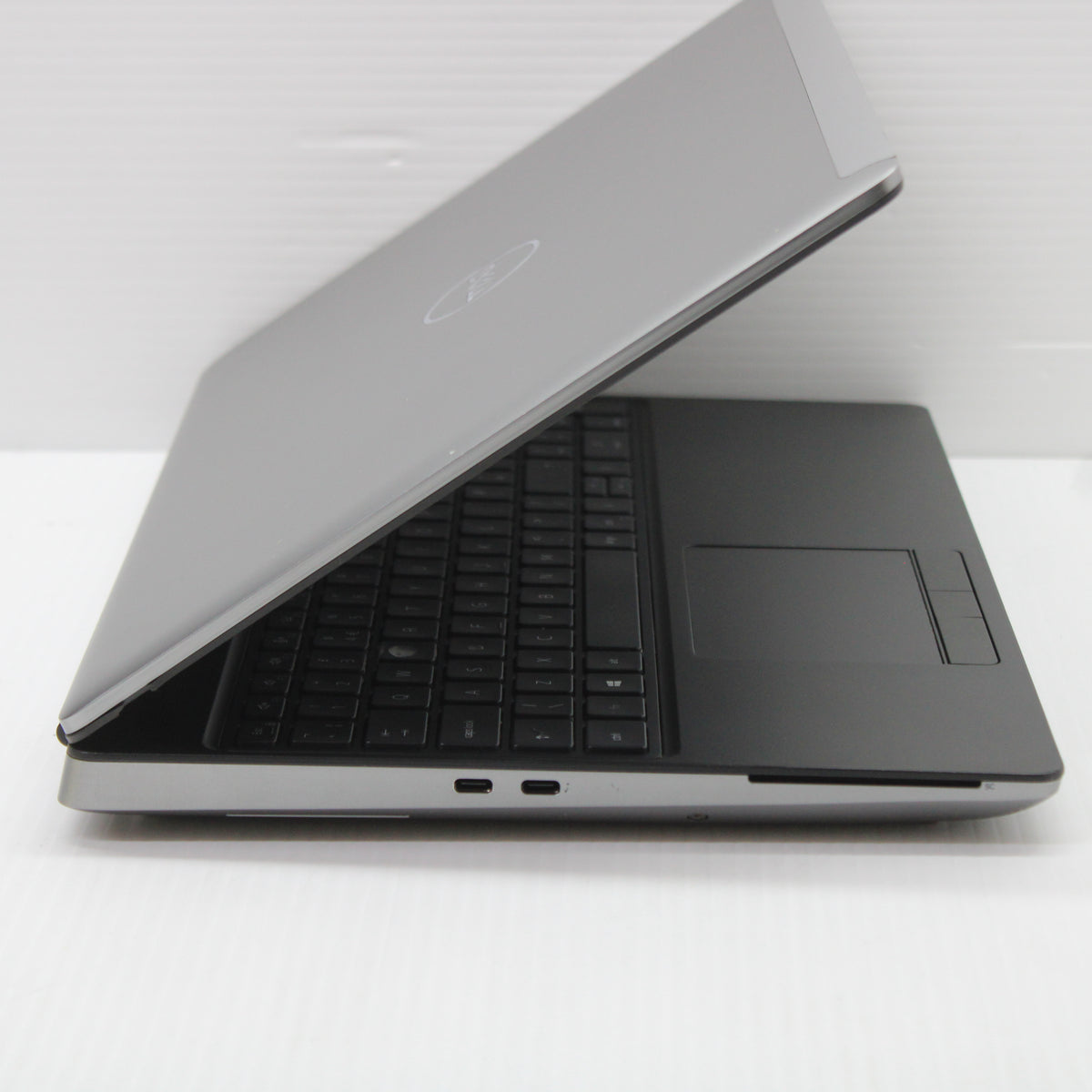Dell Precision i7 Laptop 7550 15.6 in 16GB RAM 512GB NVMe 10750H Quadro T1000
