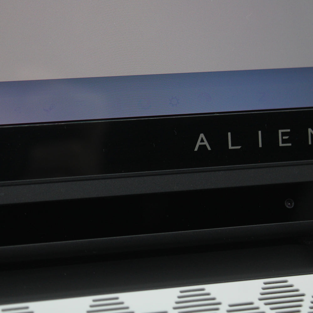 Alienware M15 R4 i9 Laptop 15.6 in 4K OLED 32GB RAM 2TB NVMe 10980HK RTX 3080