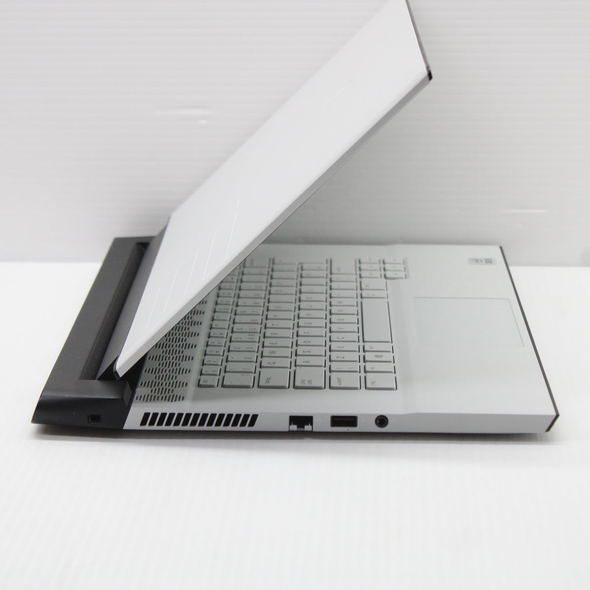 Alienware M15 R4 i9 Laptop 15.6 in 4K OLED 32GB RAM 2TB NVMe 10980HK RTX 3080