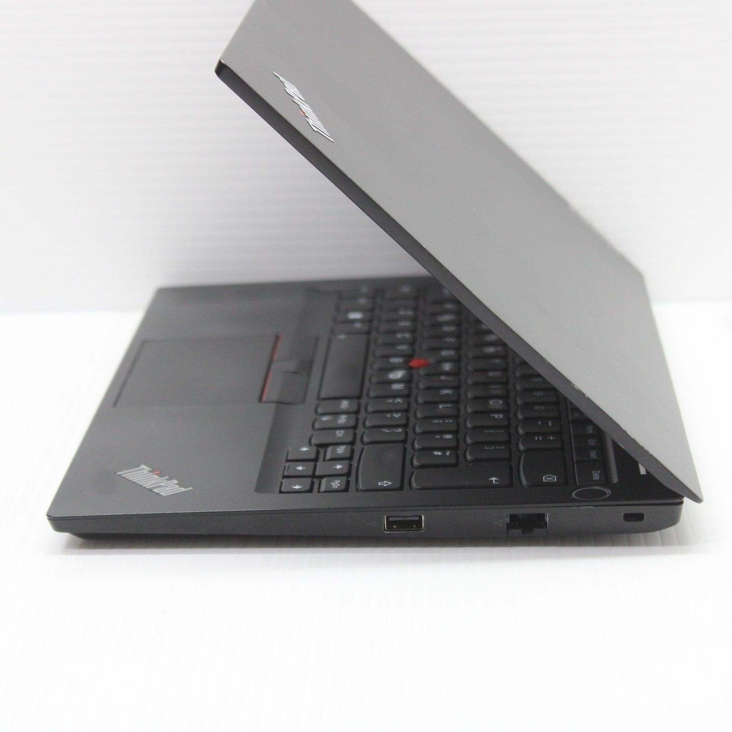 b1c955b2b88e943641bd91f9c2743cd9