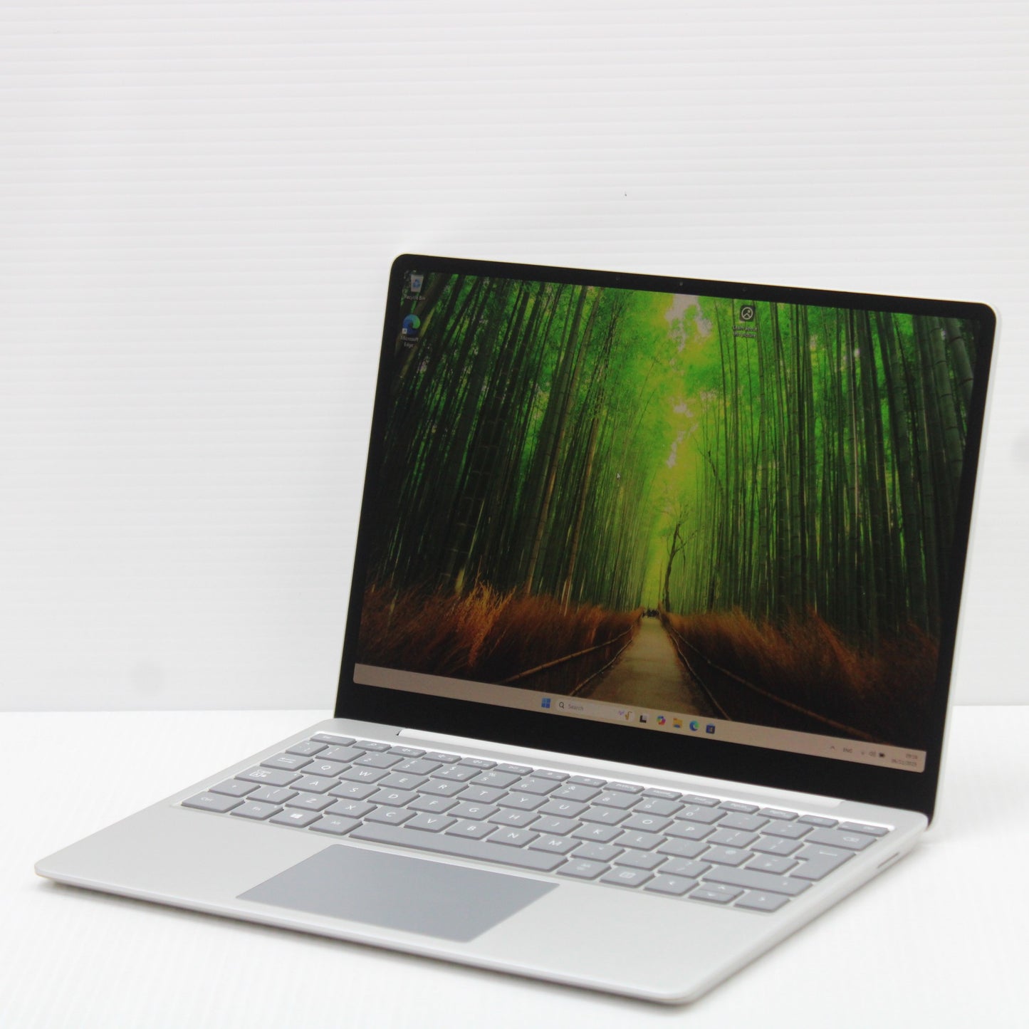 f7d9eee091a79ad27015cd04a7eb4b7b