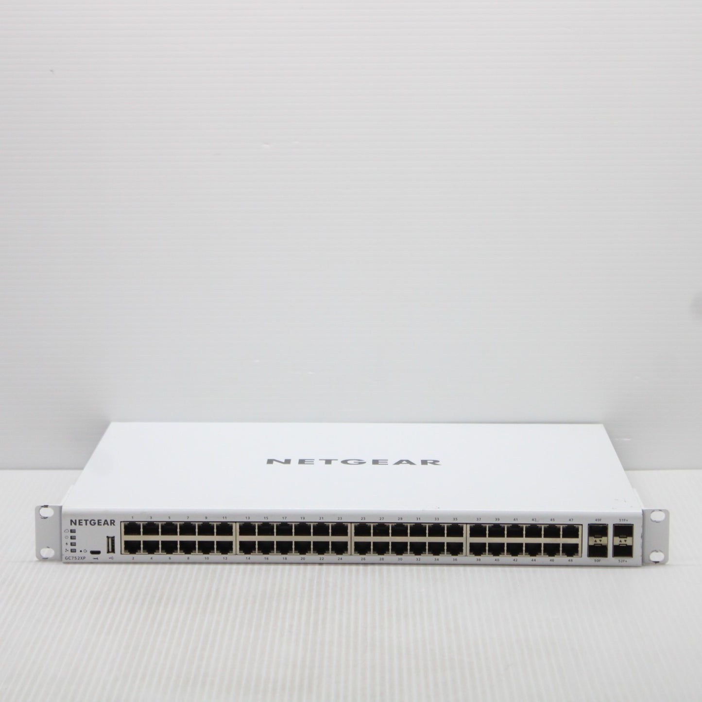 Netgear GC752XP Insight Managed Smart Cloud Switch 48 Port Layer 2 PoE+ SFP+