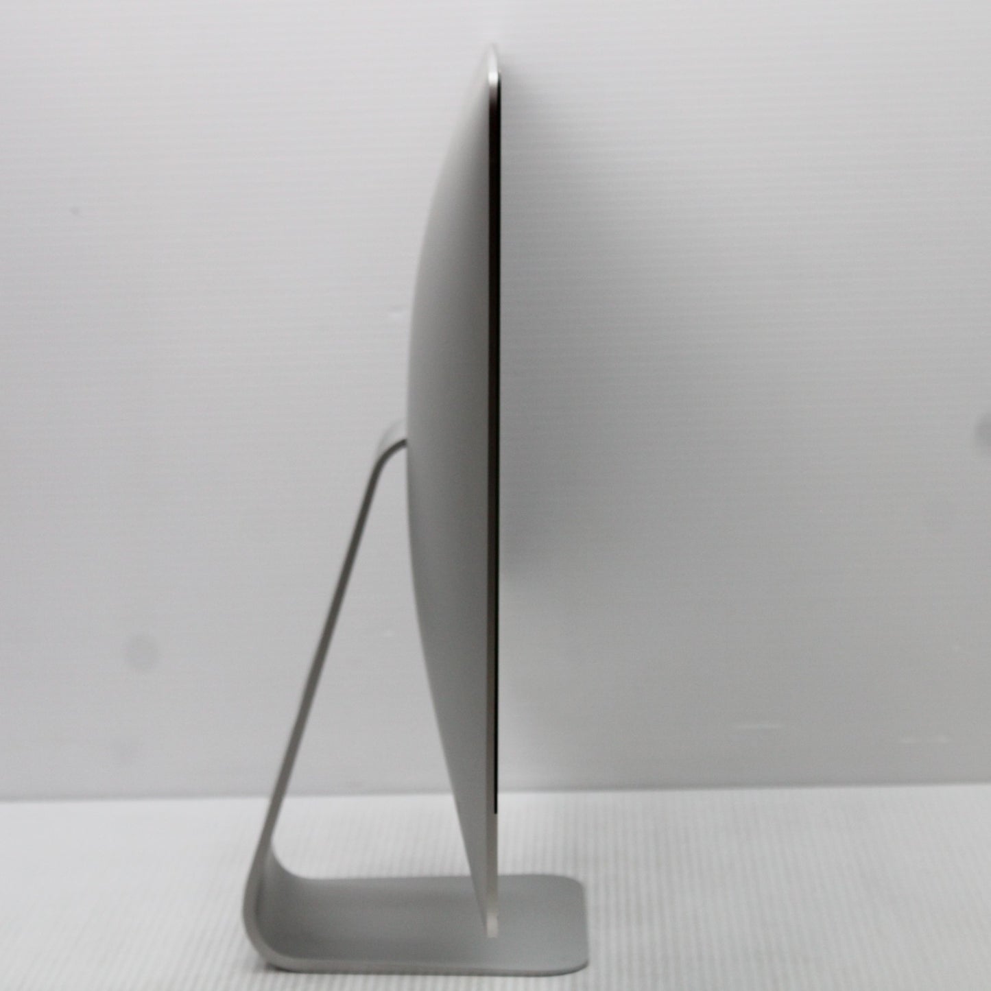 Apple iMac i5 2017 A1418 21.5 in 8GB RAM 256GB SSD Intel 7360U macOS Ventura