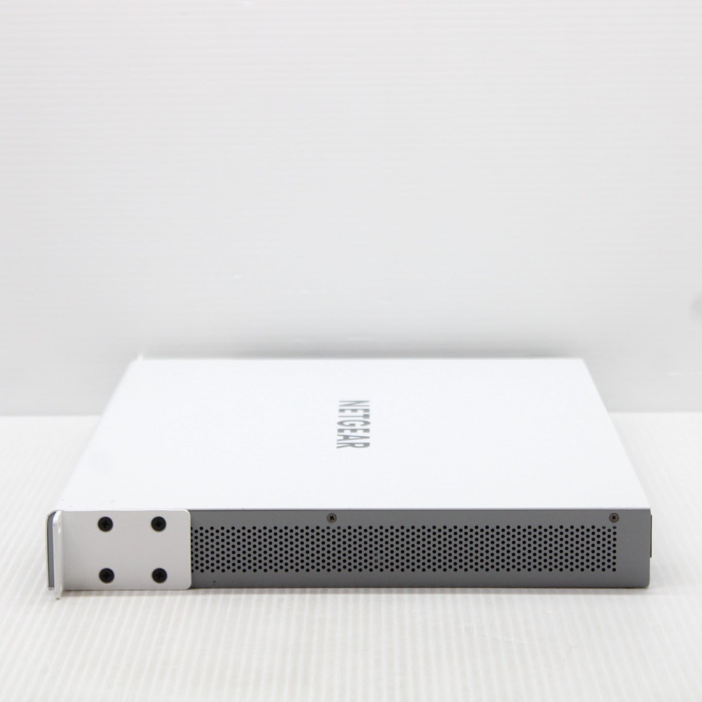 Netgear GC752XP Insight Managed Smart Cloud Switch 48 Port Layer 2 PoE+ SFP+
